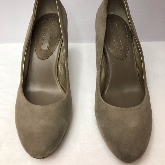 Banana Republic - Tan Suede Leather Pumps - Picture 2 of 5